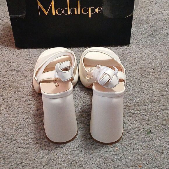 Modatope Chunky Heel, Platform Open Round Toe Ankle Strap off White Sz 10 NWT - Picture 4 of 9